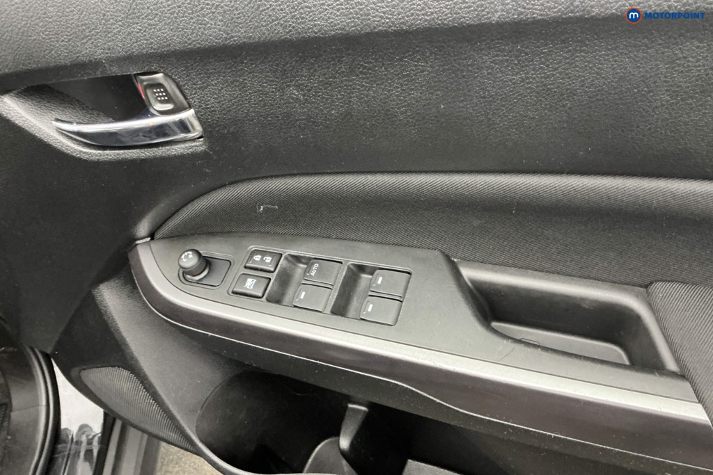 Suzuki Vitara Sz-T Manual Petrol SUV - Stock Number (1645425) - 27th supplementary image