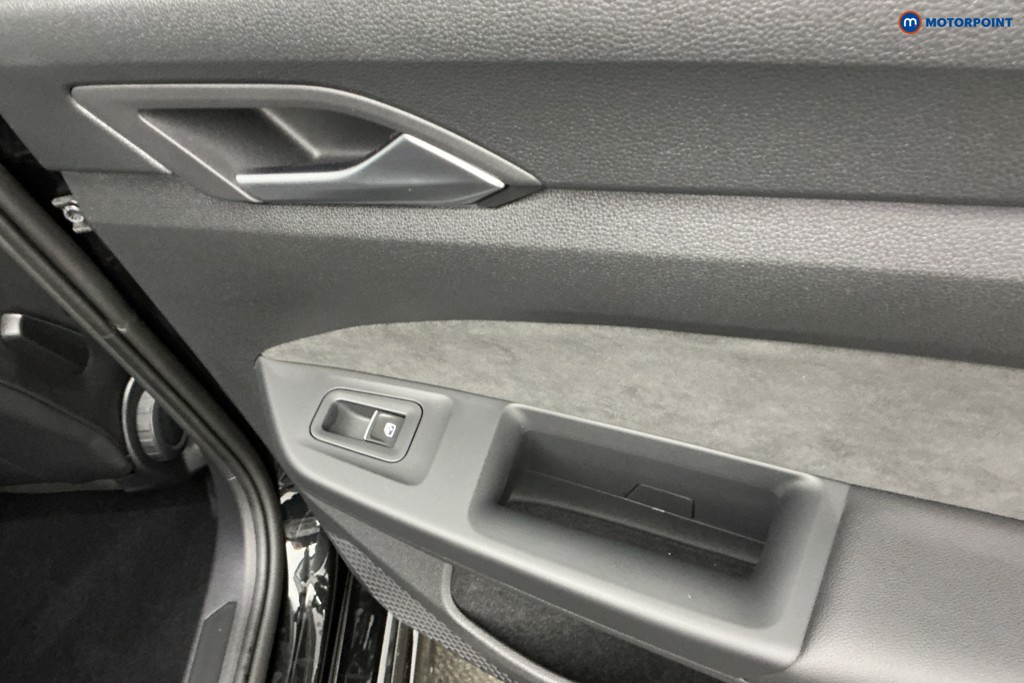 Volkswagen Golf Black Edition Automatic Petrol Hatchback - Stock Number (1645551) - 28th supplementary image