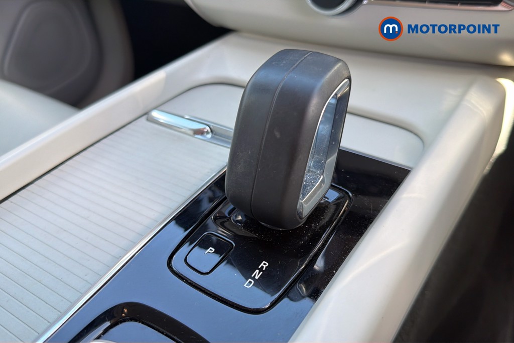 Volvo Xc60 Momentum Automatic Petrol SUV - Stock Number (1645691) - 15th supplementary image