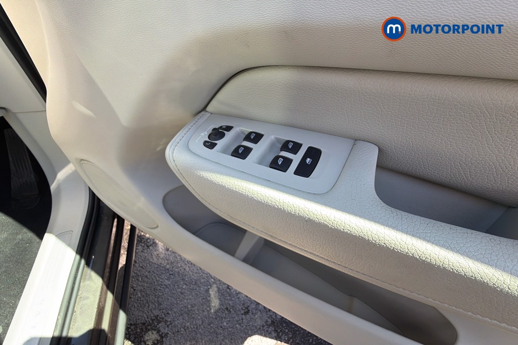 Volvo Xc60 Momentum Automatic Petrol SUV - Stock Number (1645691) - 20th supplementary image