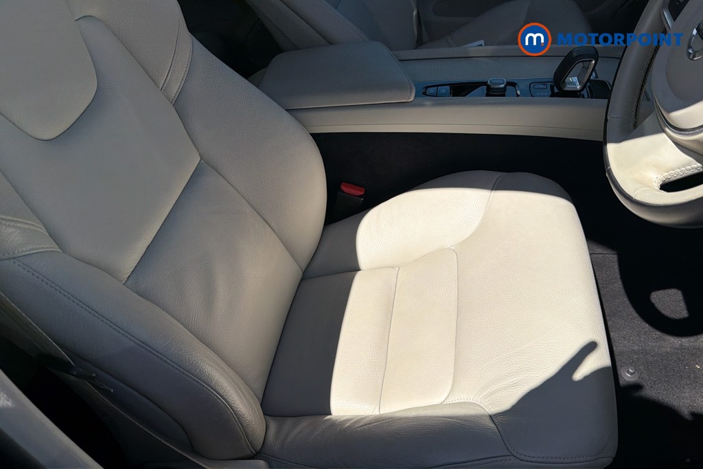 Volvo Xc60 Momentum Automatic Petrol SUV - Stock Number (1645691) - 22nd supplementary image