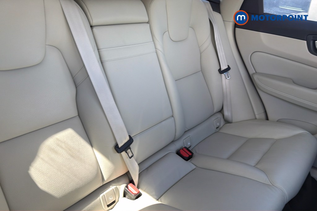 Volvo Xc60 Momentum Automatic Petrol SUV - Stock Number (1645691) - 28th supplementary image
