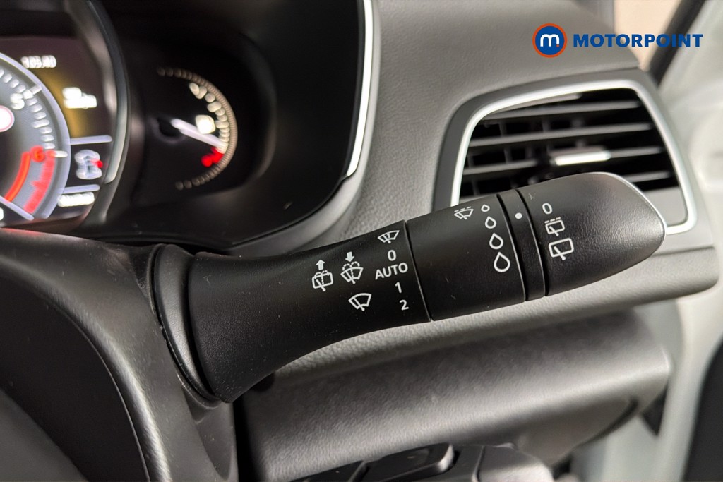 Renault Megane Dynamique S Nav Automatic Petrol Estate - Stock Number (1646037) - 7th supplementary image