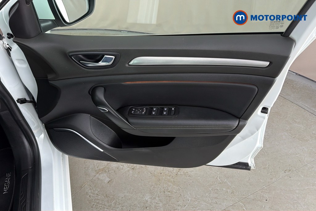 Renault Megane Dynamique S Nav Automatic Petrol Estate - Stock Number (1646037) - 19th supplementary image