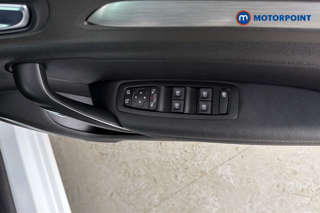 Renault Megane Dynamique S Nav Automatic Petrol Estate - Stock Number (1646037) - 20th supplementary image