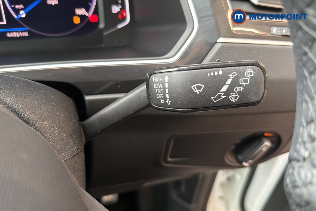 Volkswagen Tiguan R-Line Automatic Petrol SUV - Stock Number (1646128) - 6th supplementary image