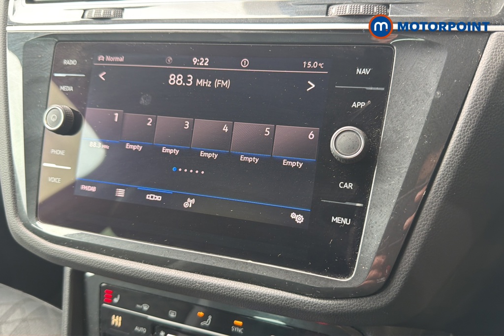 Volkswagen Tiguan R-Line Automatic Petrol SUV - Stock Number (1646128) - 8th supplementary image