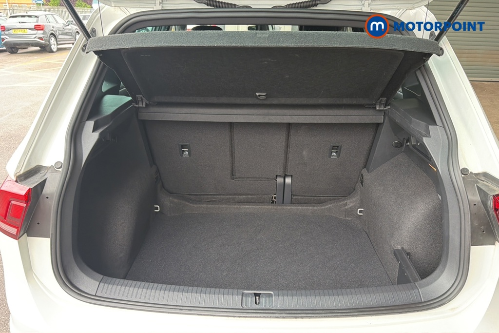 Volkswagen Tiguan R-Line Automatic Petrol SUV - Stock Number (1646128) - 30th supplementary image