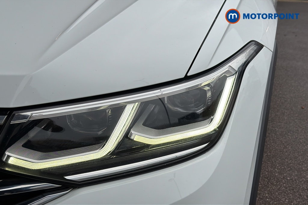 Volkswagen Tiguan R-Line Automatic Petrol SUV - Stock Number (1646128) - 42nd supplementary image