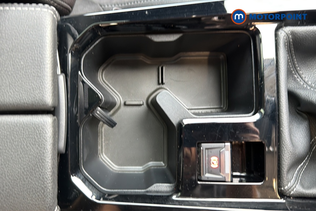 Vauxhall Astra Ultimate Manual Petrol Hatchback - Stock Number (1646354) - 16th supplementary image