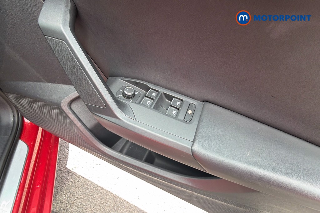 Seat Leon Fr First Edition Automatic Petrol Hatchback - Stock Number (1646374) - 20th supplementary image