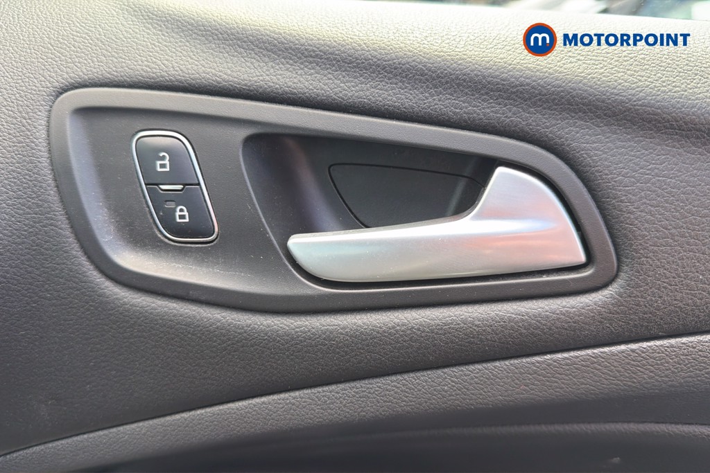 Ford Kuga Titanium Manual Petrol SUV - Stock Number (1646831) - 42nd supplementary image
