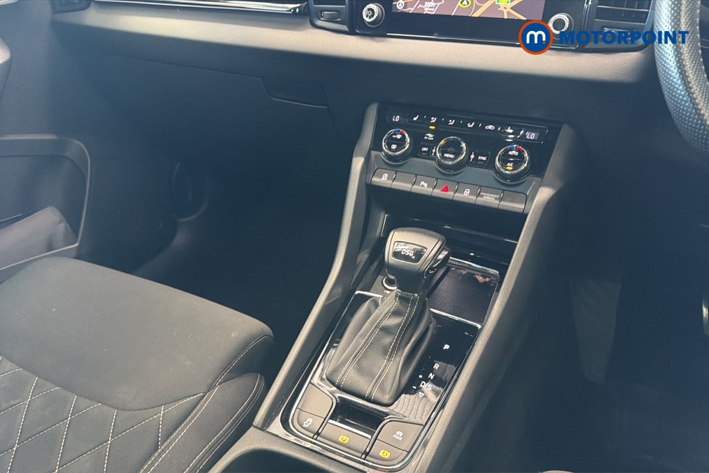 Skoda Karoq Sport Line Automatic Petrol SUV - Stock Number (1646951) - 15th supplementary image