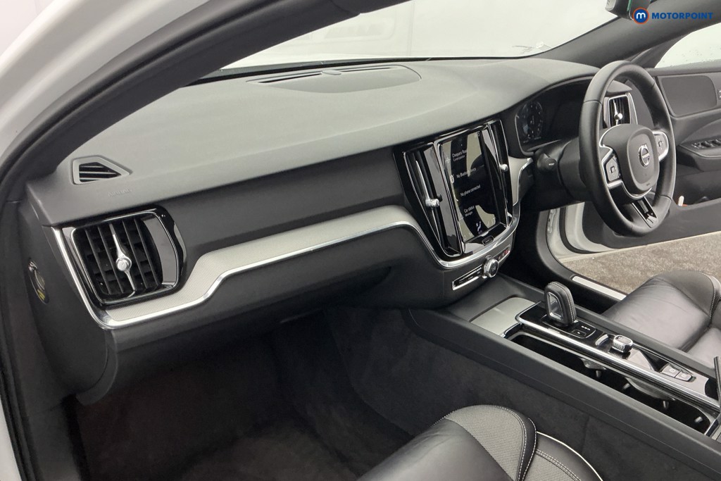Volvo V60 R Design Automatic Petrol Estate - Stock Number (1647106) - 9th supplementary image