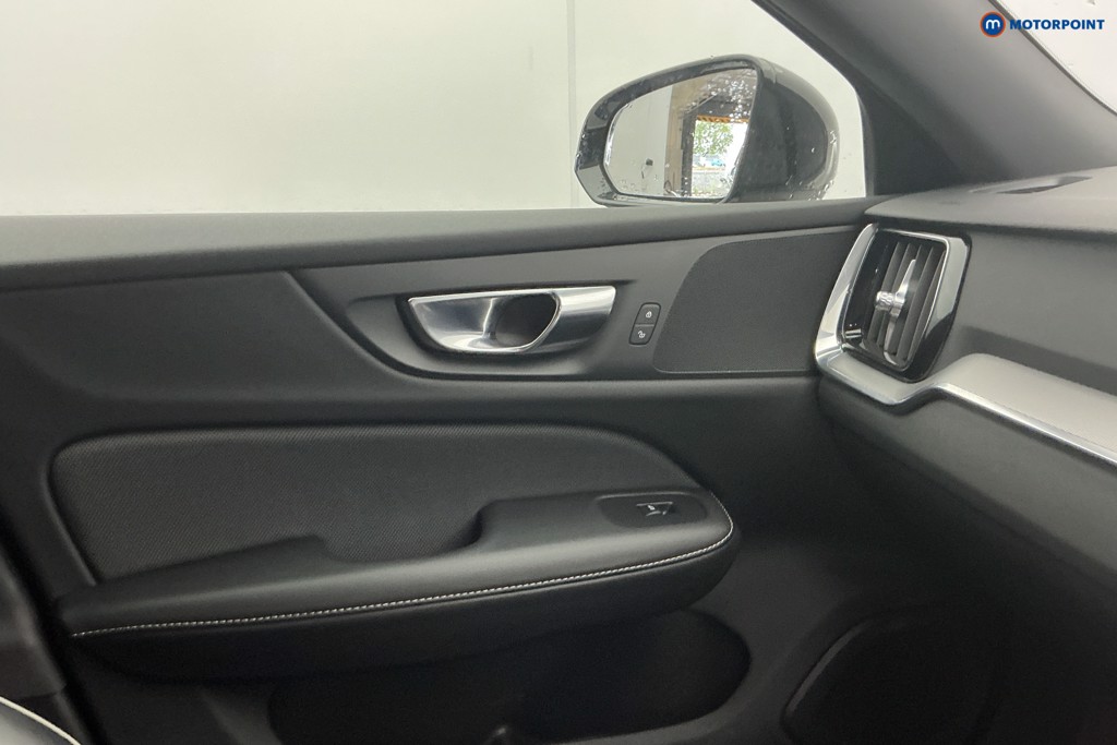 Volvo V60 R Design Automatic Petrol Estate - Stock Number (1647106) - 17th supplementary image