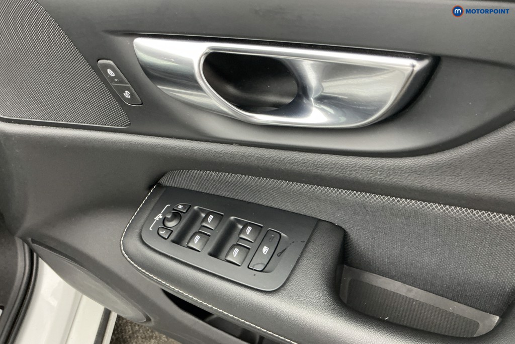 Volvo V60 R Design Automatic Petrol Estate - Stock Number (1647106) - 23rd supplementary image