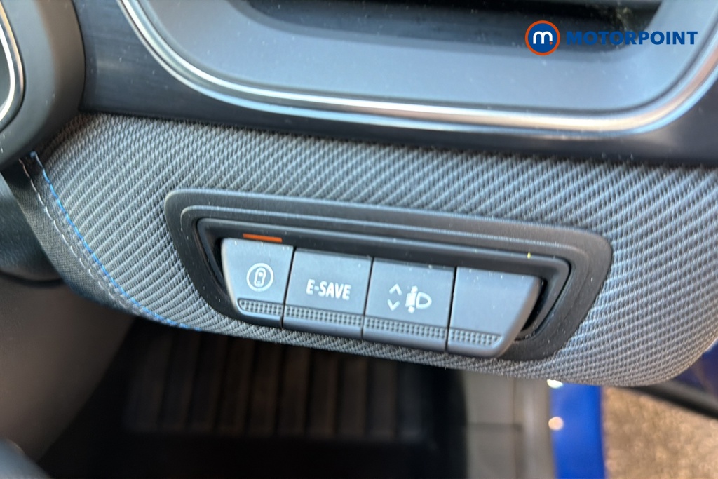 Renault Captur Esprit Alpine Automatic Petrol-Electric Hybrid SUV - Stock Number (1647575) - 11th supplementary image