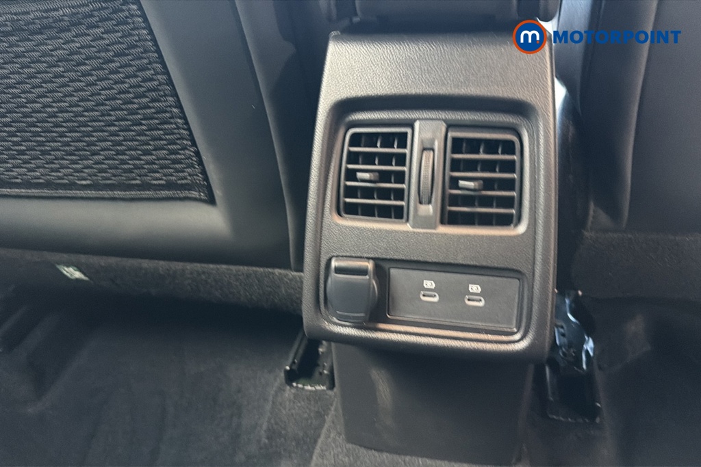 Renault Captur Esprit Alpine Automatic Petrol-Electric Hybrid SUV - Stock Number (1647575) - 28th supplementary image