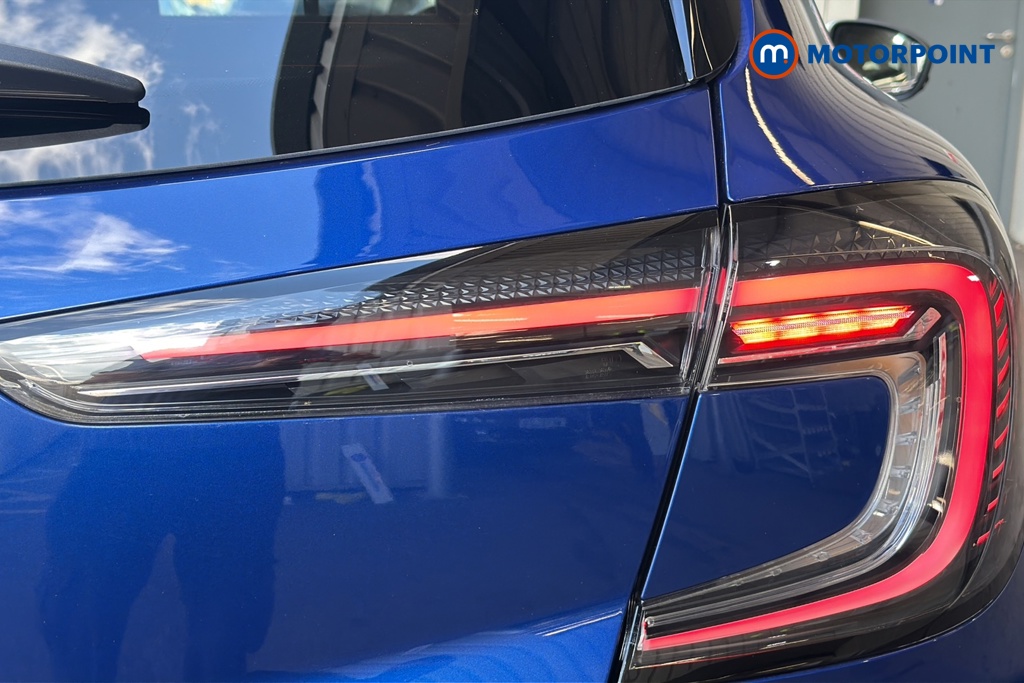 Renault Captur Esprit Alpine Automatic Petrol-Electric Hybrid SUV - Stock Number (1647575) - 36th supplementary image