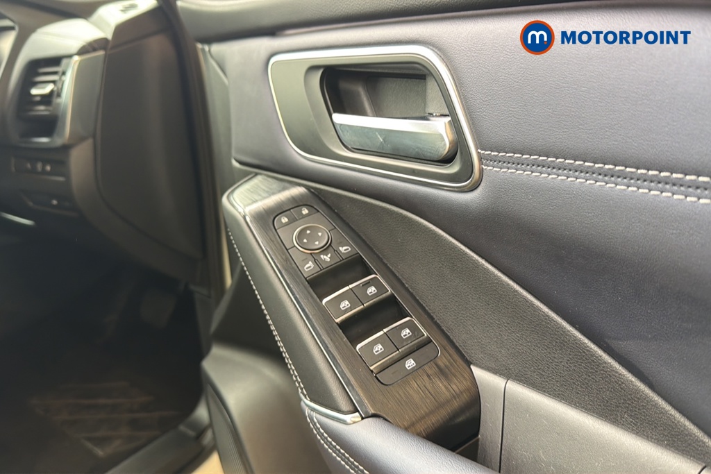 Nissan Qashqai Tekna Automatic Petrol SUV - Stock Number (1647726) - 10th supplementary image
