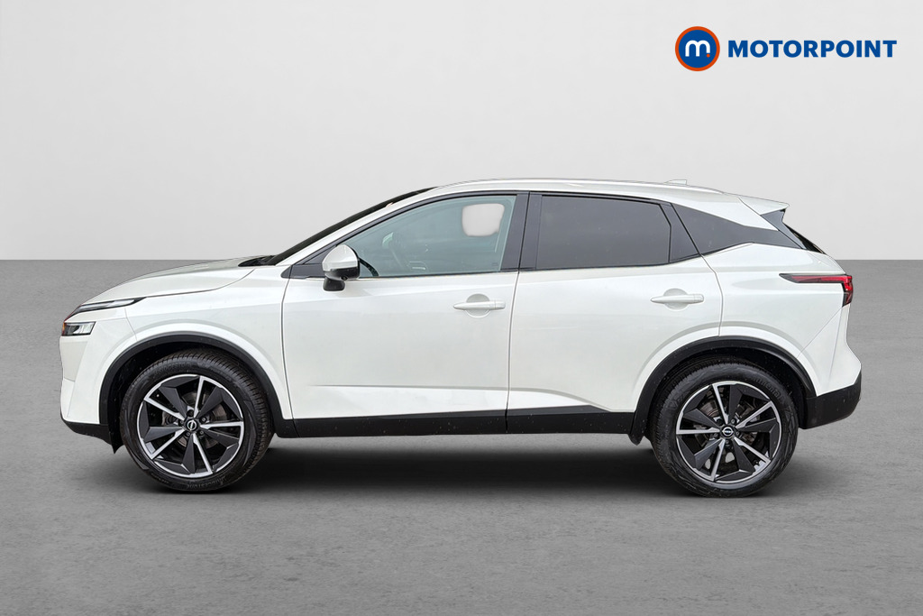 Nissan Qashqai Tekna Automatic Petrol SUV - Stock Number (1647726) - Drivers side