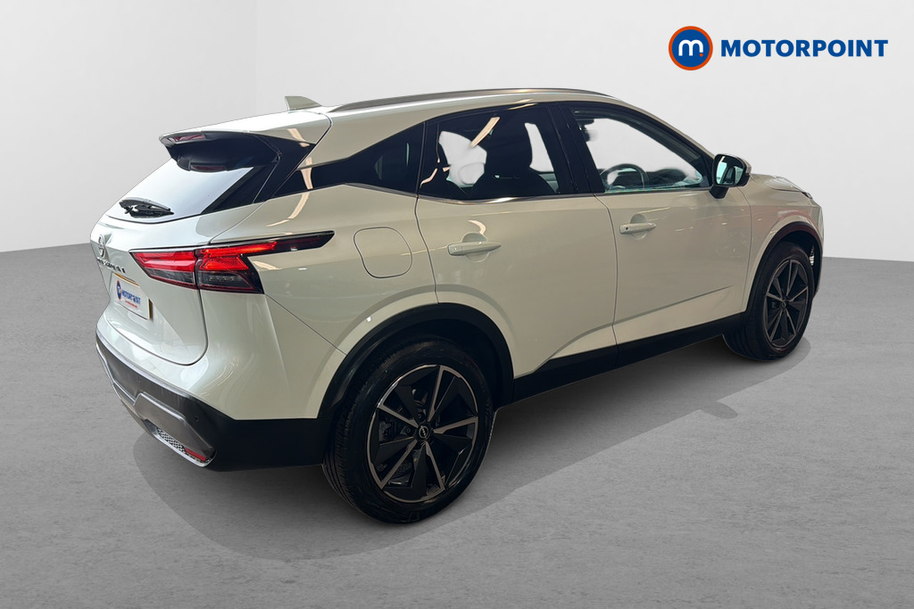 Nissan Qashqai Tekna Automatic Petrol SUV - Stock Number (1647726) - Passenger side rear corner