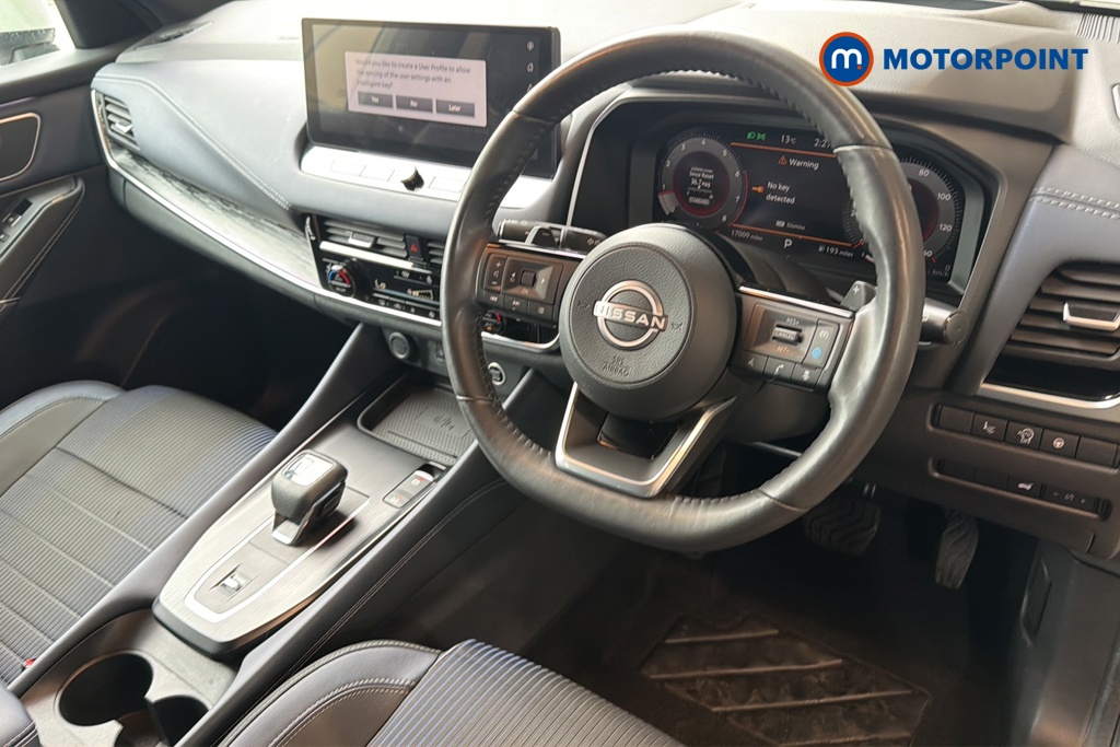 Nissan Qashqai Tekna Automatic Petrol SUV - Stock Number (1647726) - 1st supplementary image