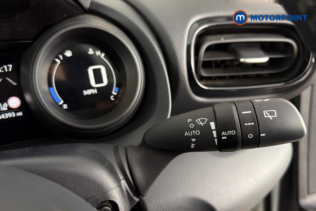 Toyota Yaris Cross Icon Automatic Petrol-Electric Hybrid Estate - Stock Number (1647866) - 7th supplementary image