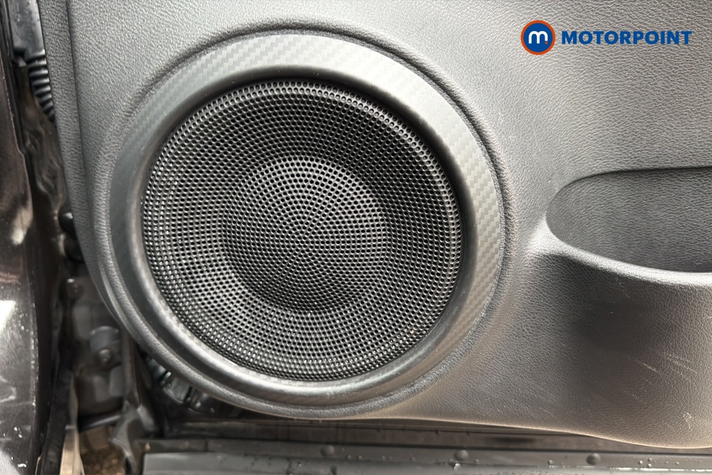 Nissan Juke N-Connecta Automatic Petrol SUV - Stock Number (1647926) - 21st supplementary image