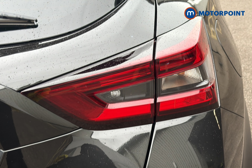Nissan Juke N-Connecta Automatic Petrol SUV - Stock Number (1647926) - 36th supplementary image