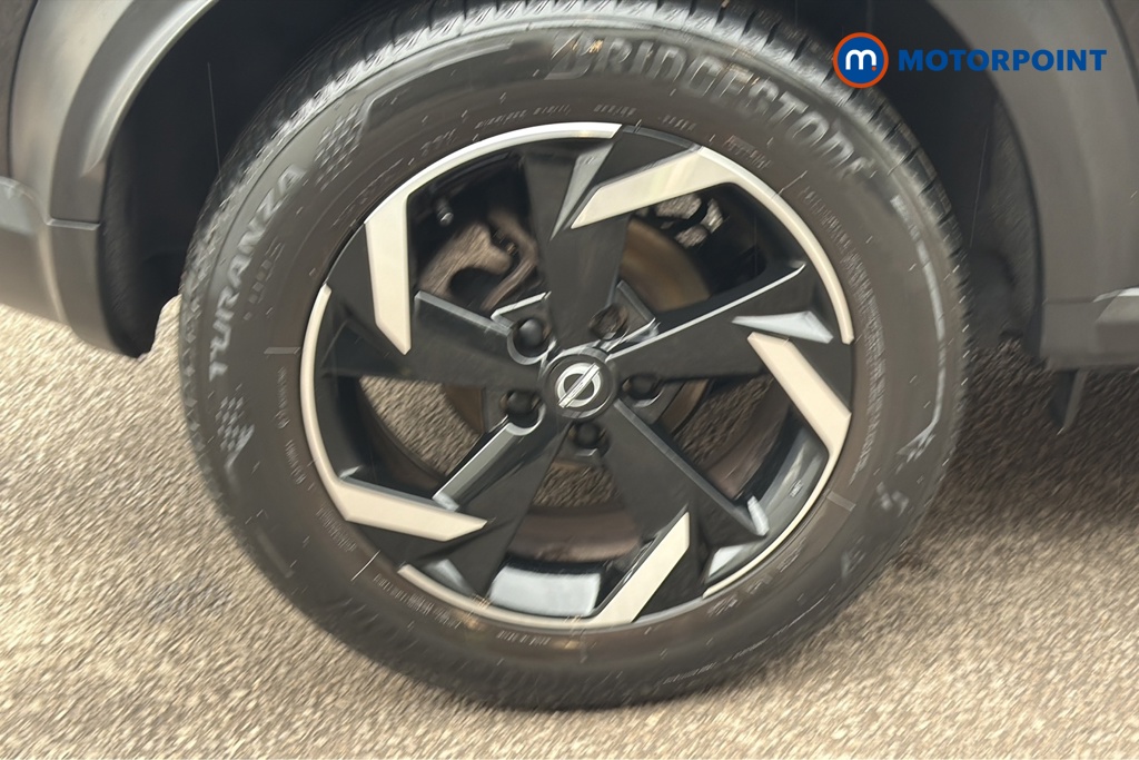 Nissan Juke N-Connecta Automatic Petrol SUV - Stock Number (1647926) - 46th supplementary image