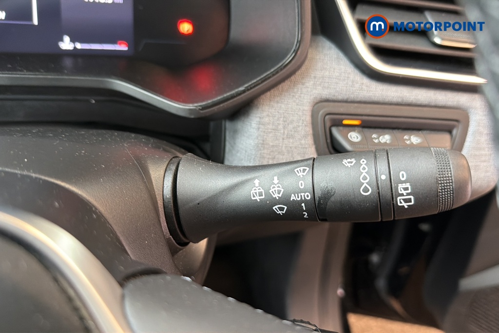 Renault Clio Evolution Manual Petrol Hatchback - Stock Number (1647929) - 6th supplementary image