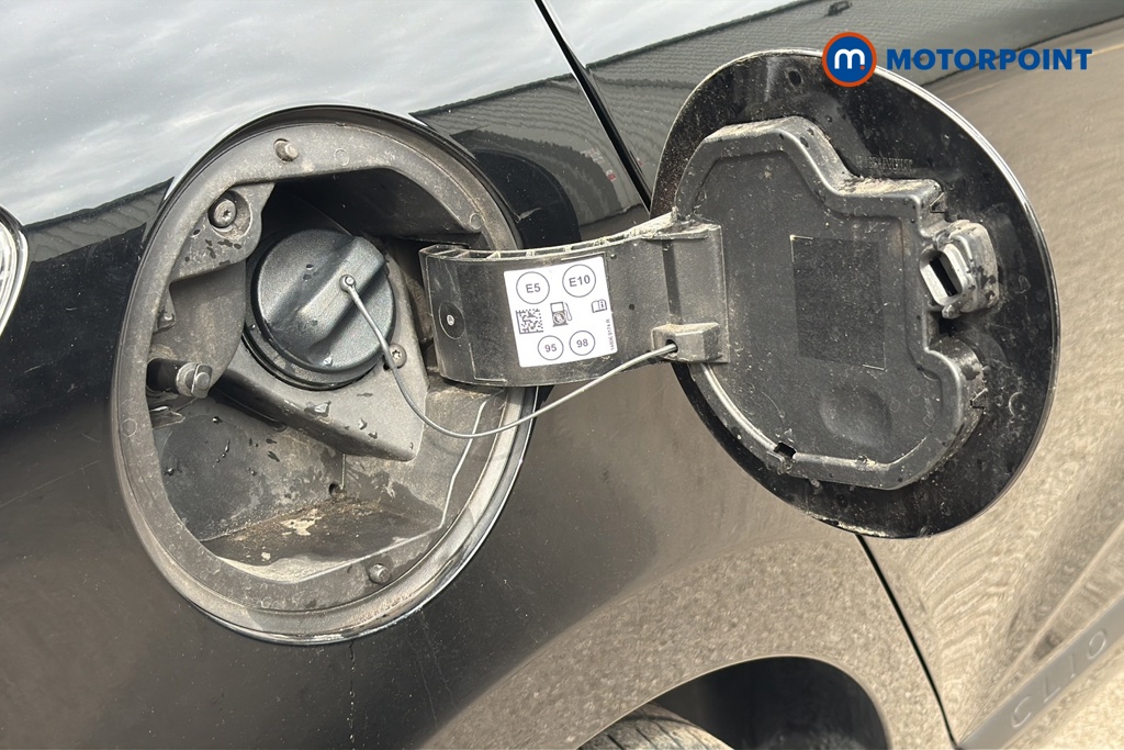 Renault Clio Evolution Manual Petrol Hatchback - Stock Number (1647929) - 41st supplementary image