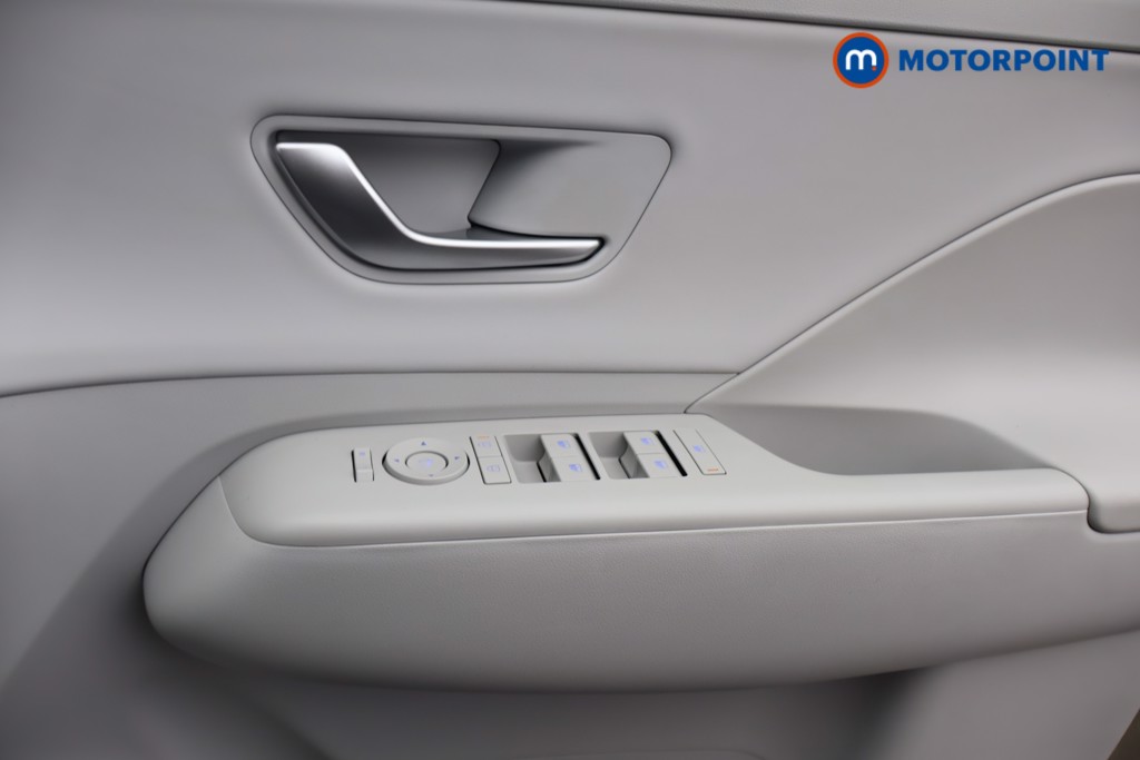 Hyundai Kona Ultimate Automatic Petrol SUV - Stock Number (1647990) - 8th supplementary image