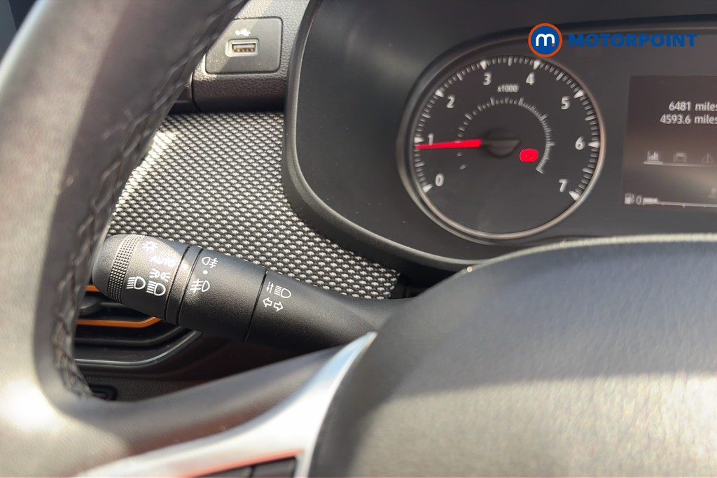 Dacia Sandero Stepway Prestige Manual Petrol Hatchback - Stock Number (1648066) - 6th supplementary image