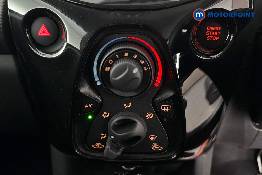 Peugeot 108 Allure Manual Petrol Hatchback - Stock Number (1648575) - 12th supplementary image