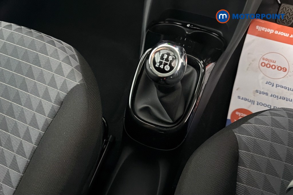 Peugeot 108 Allure Manual Petrol Hatchback - Stock Number (1648575) - 15th supplementary image