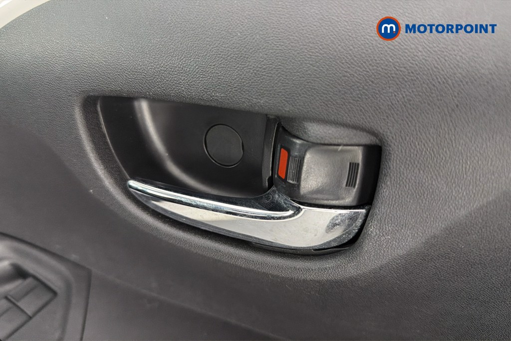 Peugeot 108 Allure Manual Petrol Hatchback - Stock Number (1648575) - 42nd supplementary image