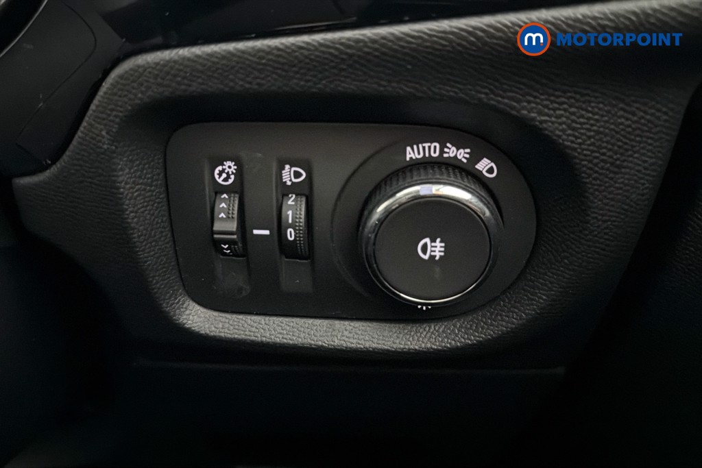Vauxhall Corsa Design Manual Petrol Hatchback - Stock Number (1648596) - 32nd supplementary image