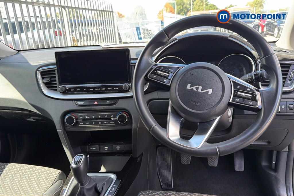 KIA Ceed 3 Manual Petrol Hatchback - Stock Number (1649283) - 2nd supplementary image