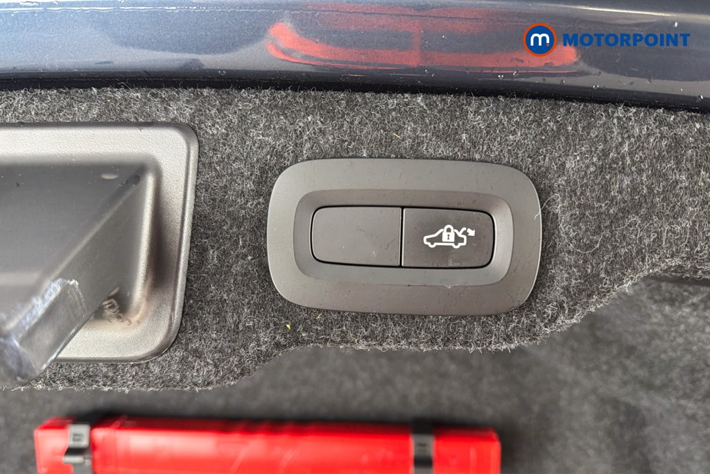 Volvo S60 R Design Plus Automatic Petrol Plug-In Hybrid Saloon - Stock Number (1649722) - 35th supplementary image