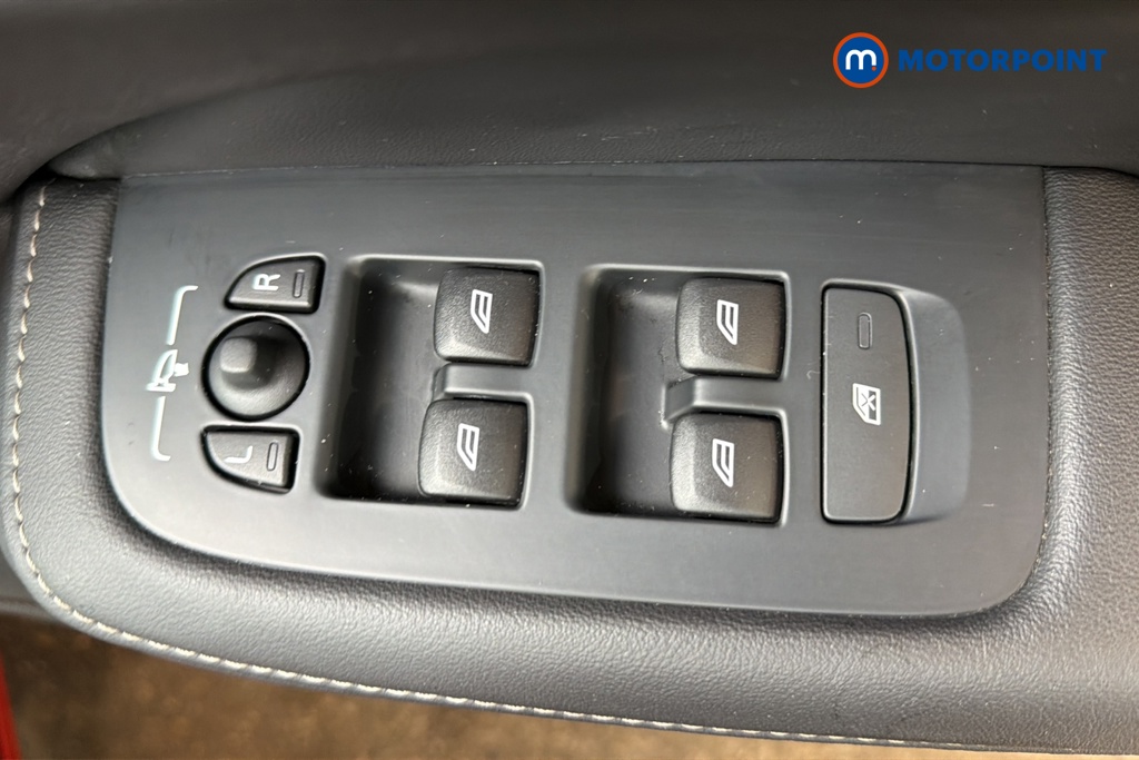 Volvo S60 Inscription Plus Automatic Petrol Saloon - Stock Number (1649812) - 19th supplementary image