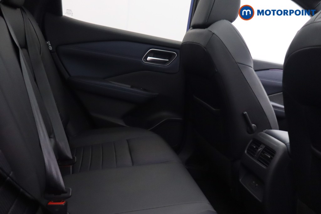 Nissan Qashqai Tekna Manual Petrol SUV - Stock Number (1650214) - 9th supplementary image