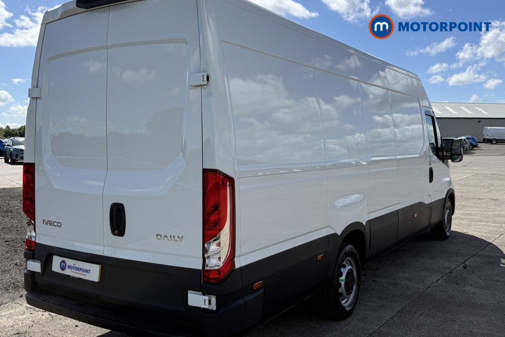 Iveco Daily Business Automatic Diesel High Volume-High Roof Van - Stock Number (1650352) - 4th supplementary image