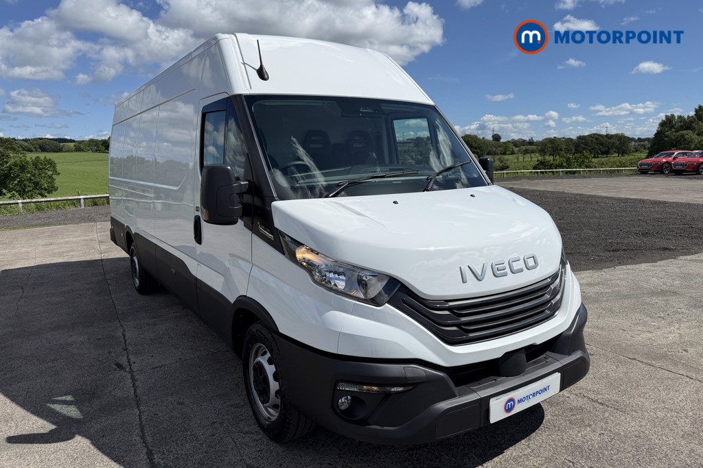 Iveco Daily Business Automatic Diesel High Volume-High Roof Van - Stock Number (1650352) - Front bumper