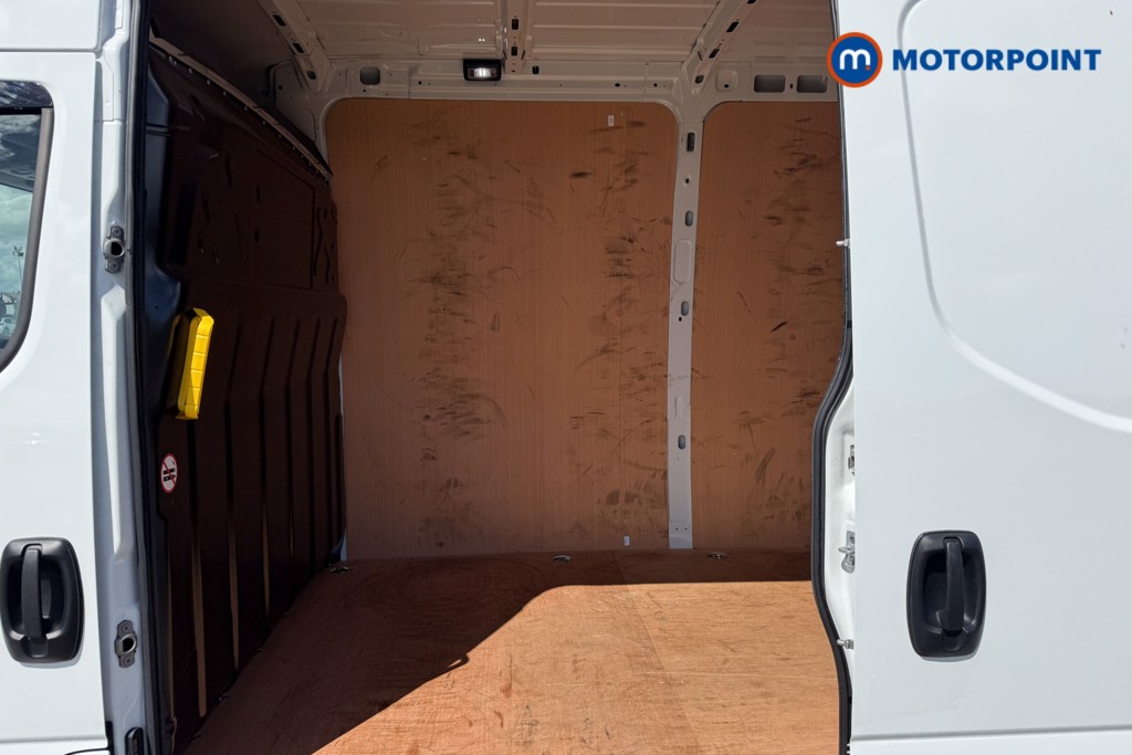Iveco Daily Business Automatic Diesel High Volume-High Roof Van - Stock Number (1650352) - Passenger side rear corner