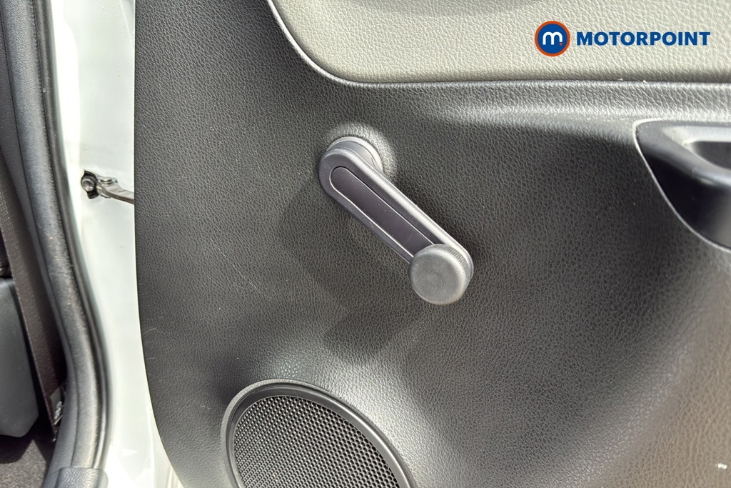 Toyota Yaris Icon Automatic Petrol Hatchback - Stock Number (1650482) - 993rd supplementary image