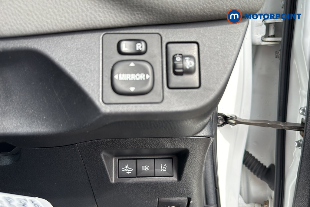 Toyota Yaris Icon Automatic Petrol Hatchback - Stock Number (1650482) - 11th supplementary image