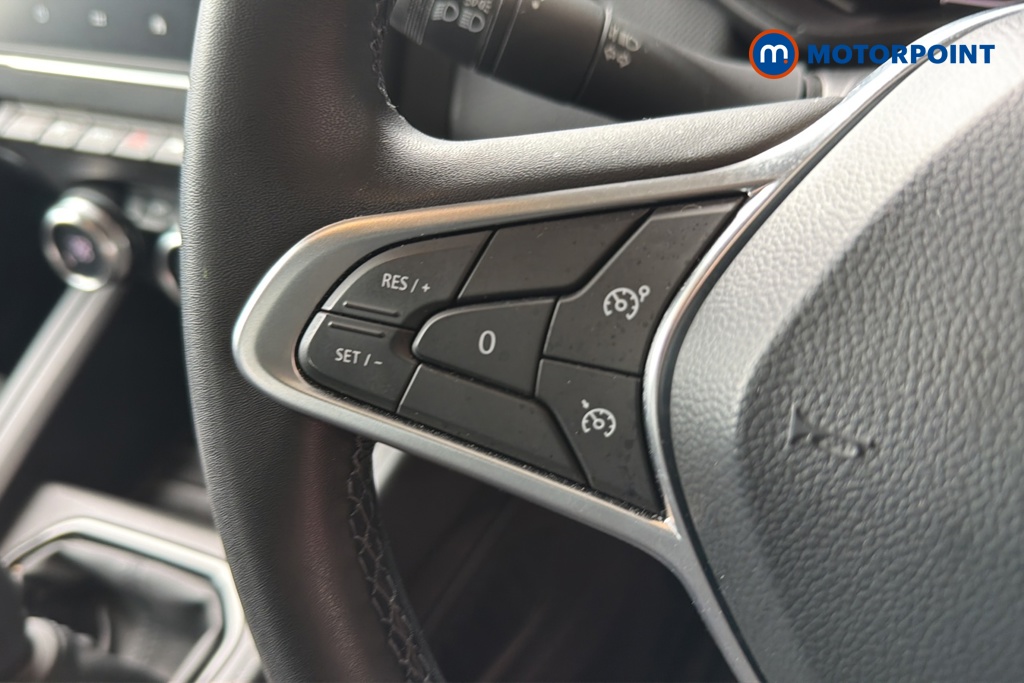 Renault Clio Evolution Manual Petrol Hatchback - Stock Number (1650566) - 4th supplementary image