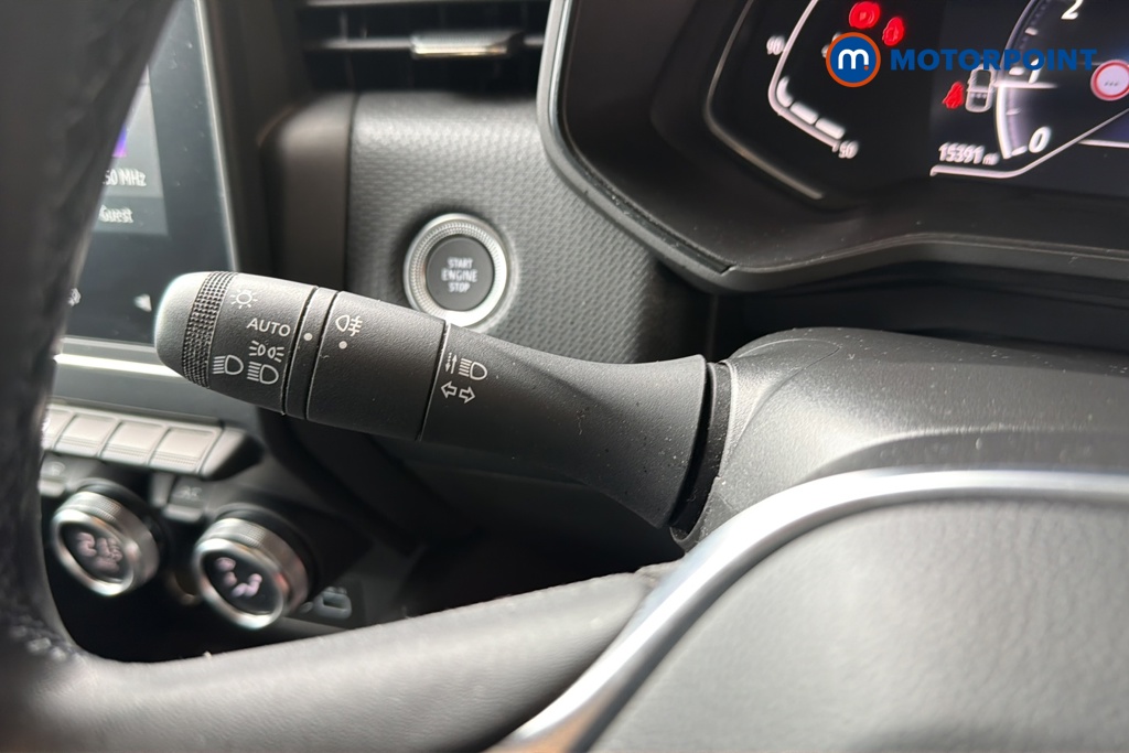 Renault Clio Evolution Manual Petrol Hatchback - Stock Number (1650566) - 5th supplementary image